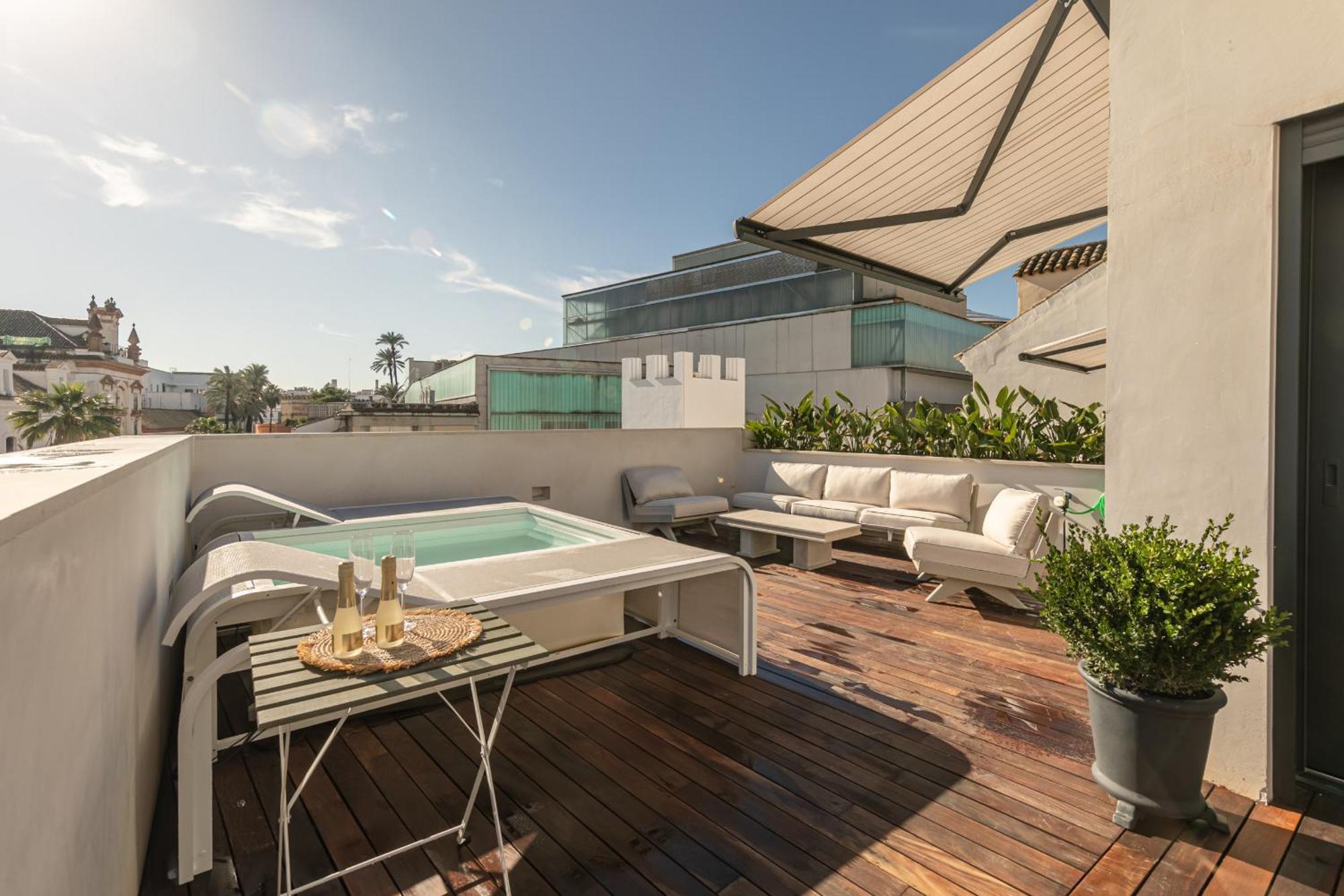 Green-Apartments Reales Atarazanas Suites Sevilla Exteriér fotografie